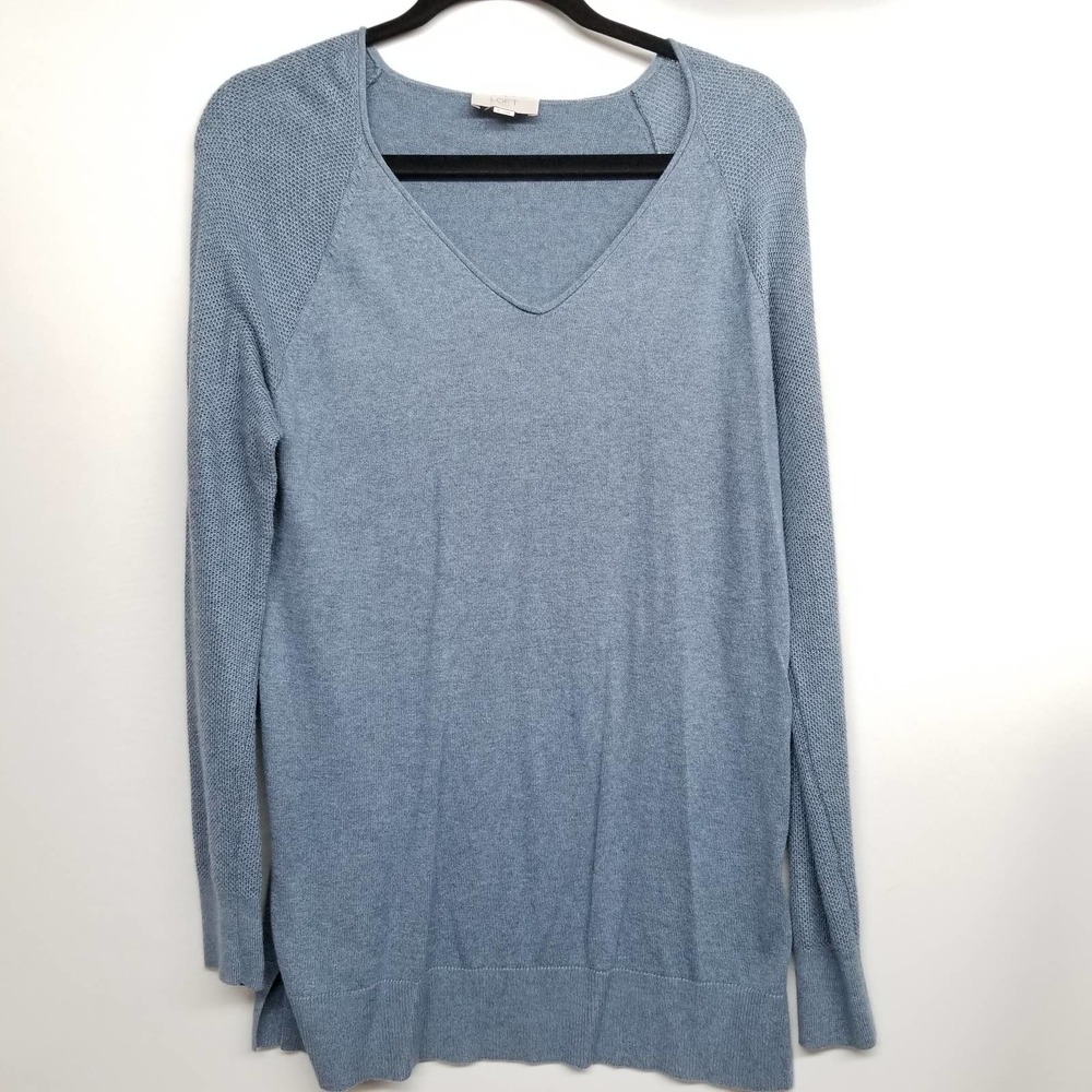LOFT Outlet Blue Longsleeve Pullover Size Medium